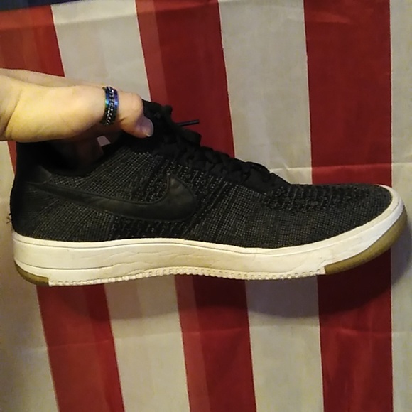 Nike Air Force Flyknit Lows - Picture 5 of 6